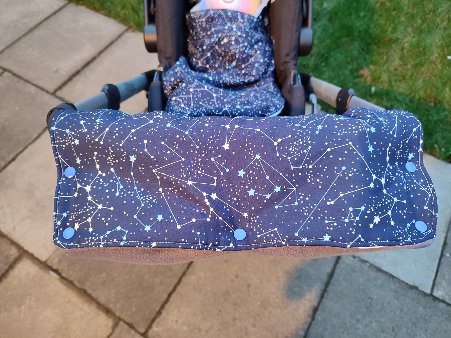 Constellation Hand Snug